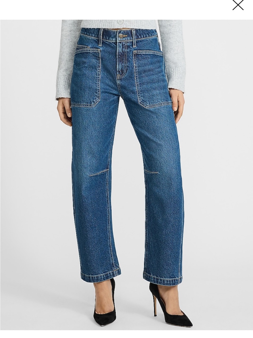Express Mid Rise Utility Barrel Medium
Wash Jeans